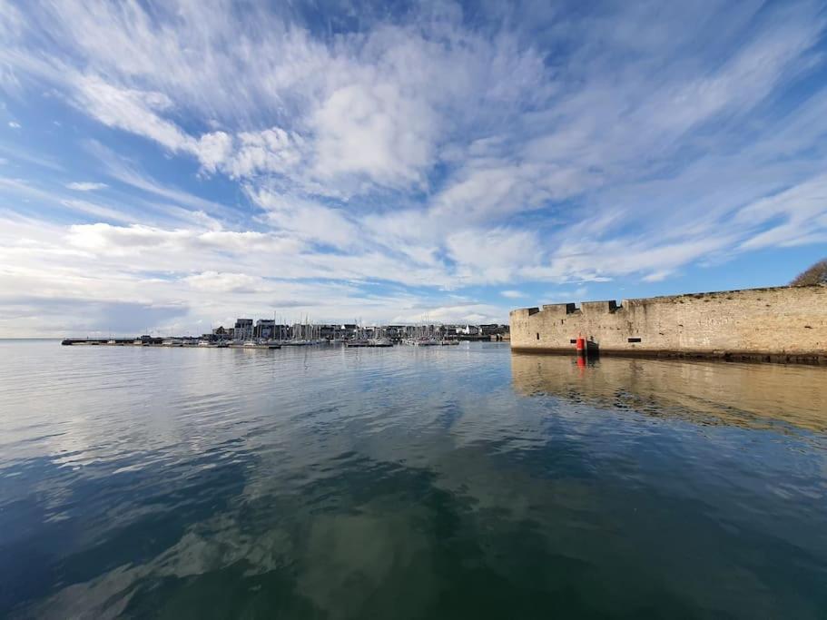 Kerlean, Plage Des Sables Blancs A 700M! Concarneau Esterno foto